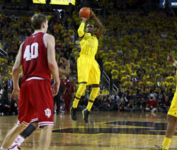 Michigan vs Indiana university basketball game 2013 photography by robbie small
